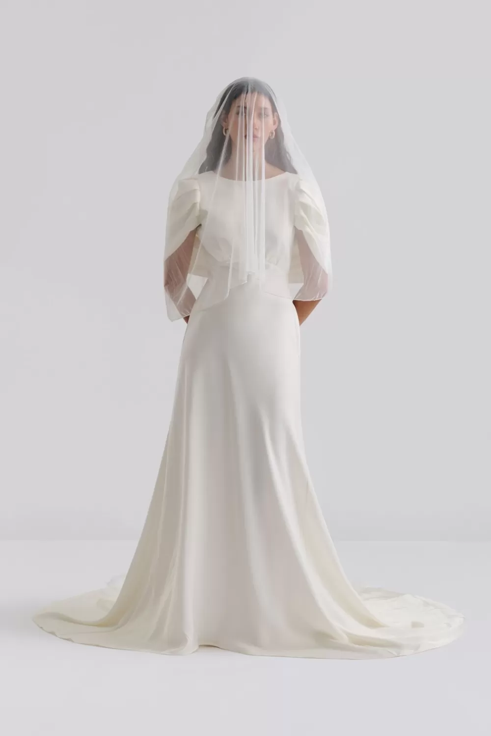 Malina Cathedral blusher veil Ivory Clearance