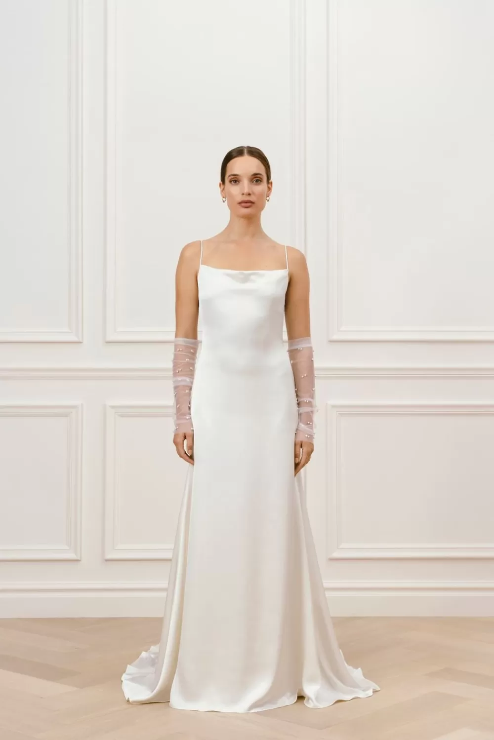 Malina Handskar med pärlor Ivory Fashion