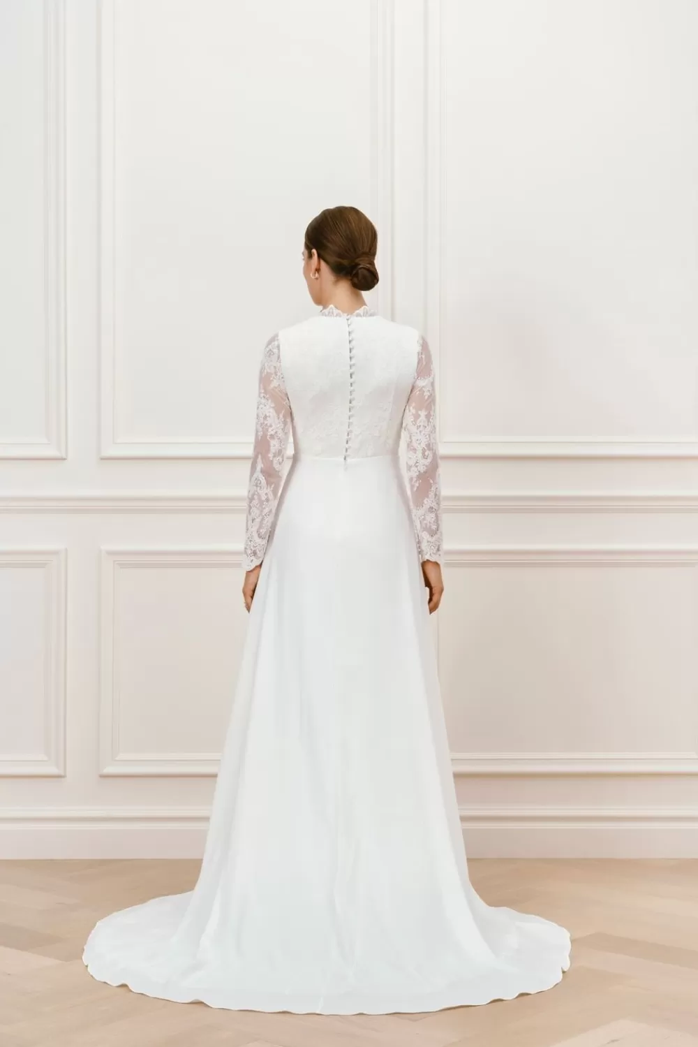 Malina Mira brudklänning Ivory Flash Sale